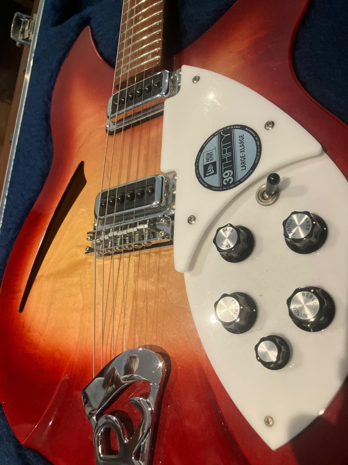 Rickenbacker 330 Fireglo Red Semi-Hollow 6-String Electric Guitar + Hard Case