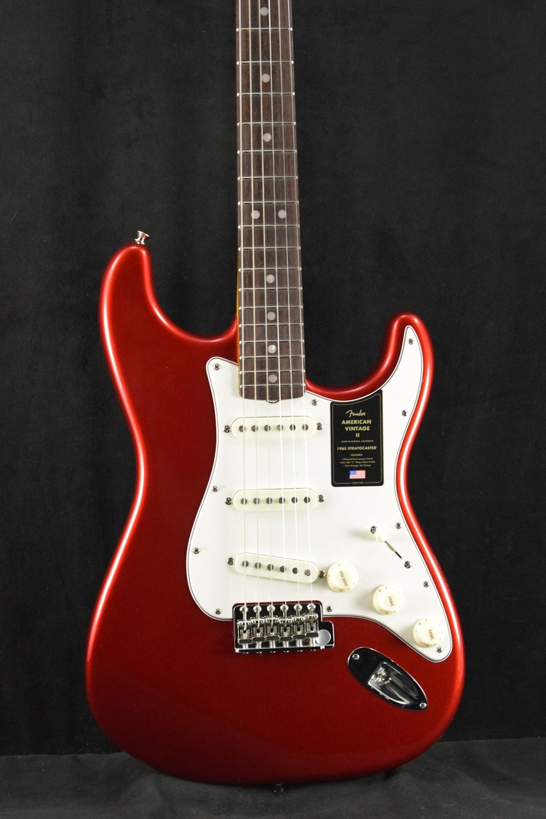 Fender American Vintage II 1965 Stratocaster Candy Apple Red Round-Lam Rosewood