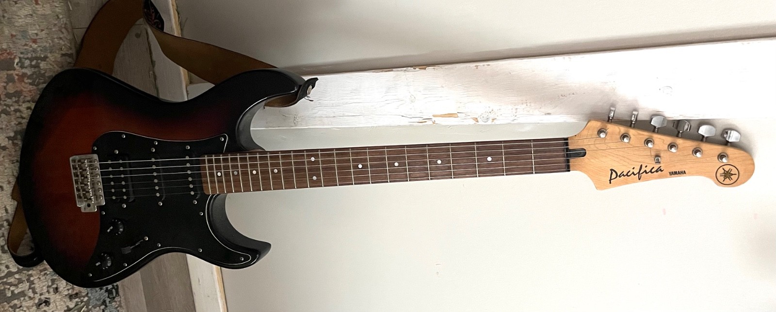 Yamaha Pacifica PAC012DLX Electric Guitar – Old Violin Sunburst
