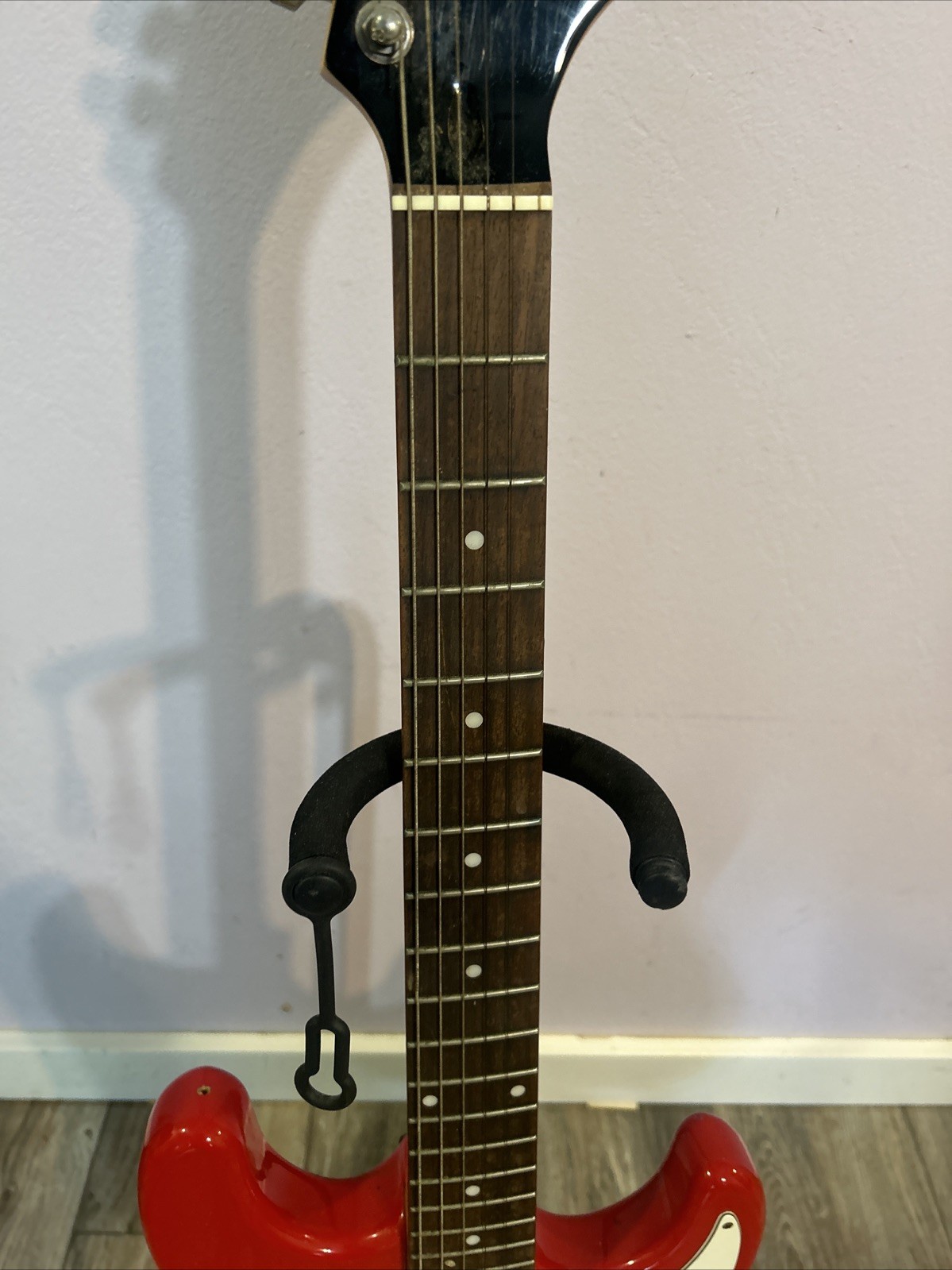 Silver tone Red & White Electric Guitar Model SS – 11/R