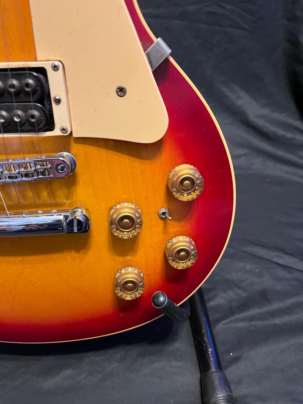 1981 Gibson Les Paul Standard Guitar in Cherry Sunburst W/OHSC