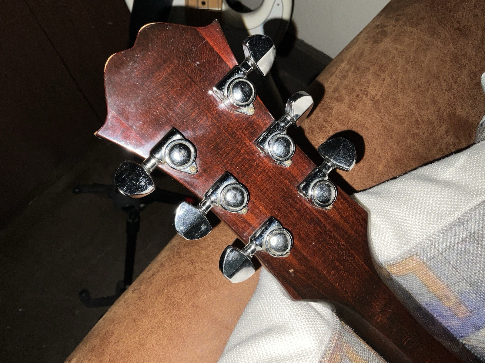 epiphone SC-450 scroll solid body electric guitar made in Japan 1970s in walnut