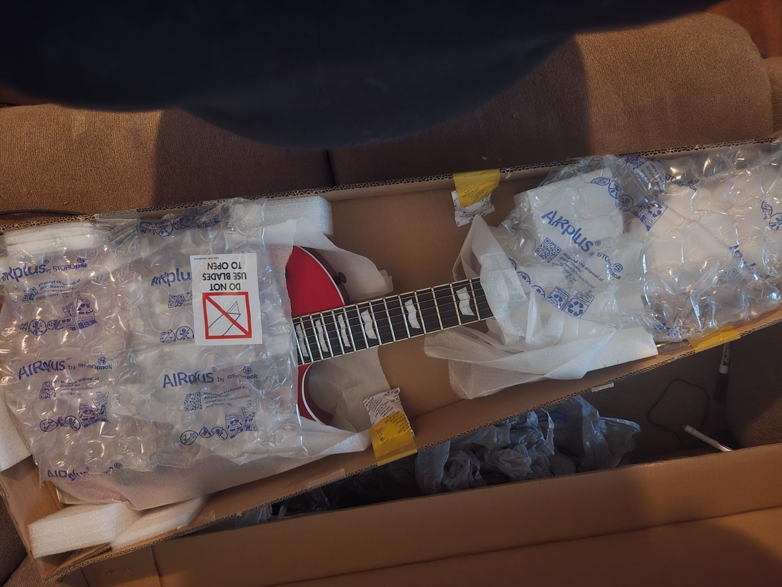 BRAND NEW IN BOX: ESP LTD EC-256 Eclipse – Candy Apple Red Satin (Never Played!)
