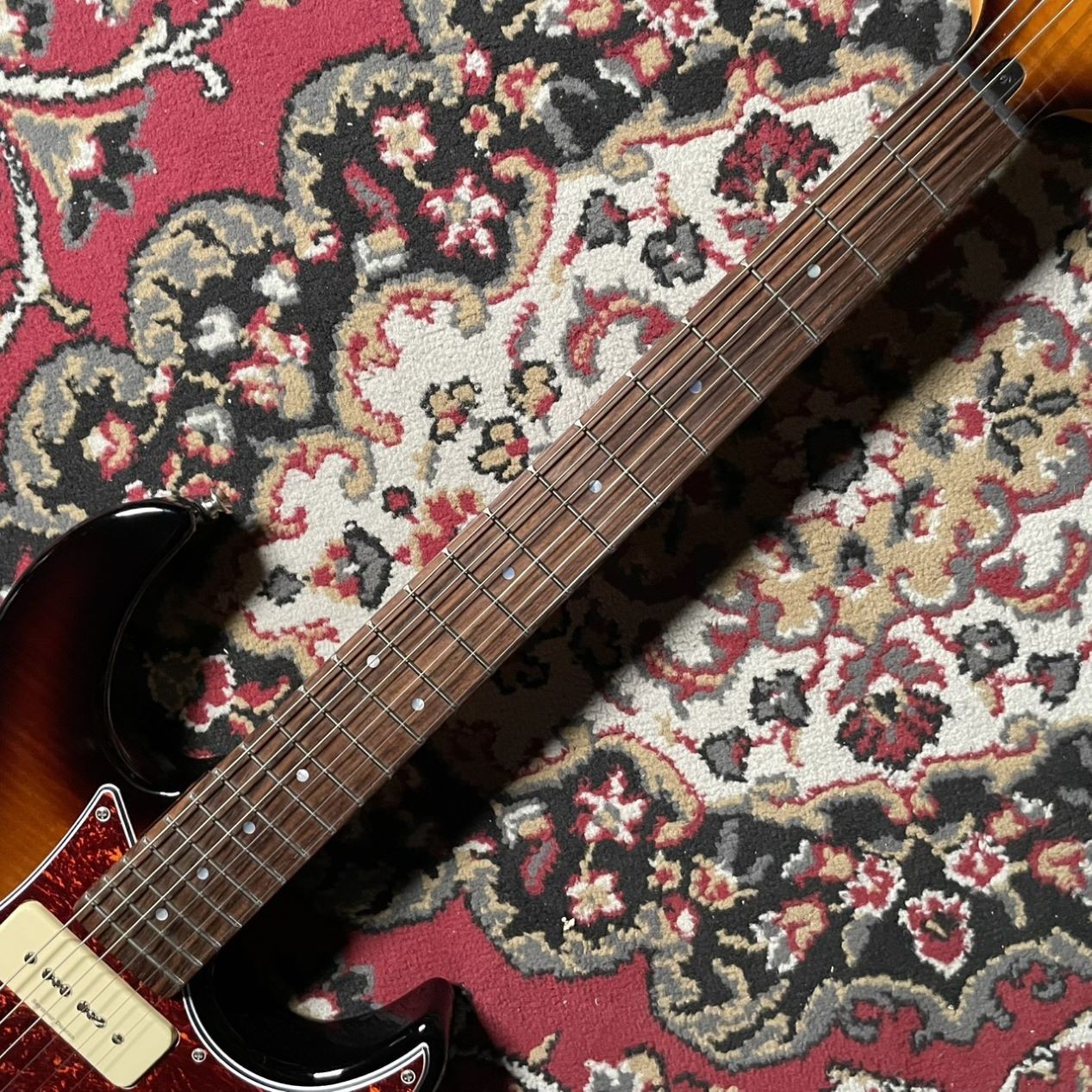 Used PAC611VFM Guitar 3.75kg with Soft Case, minor wear, wiring OK