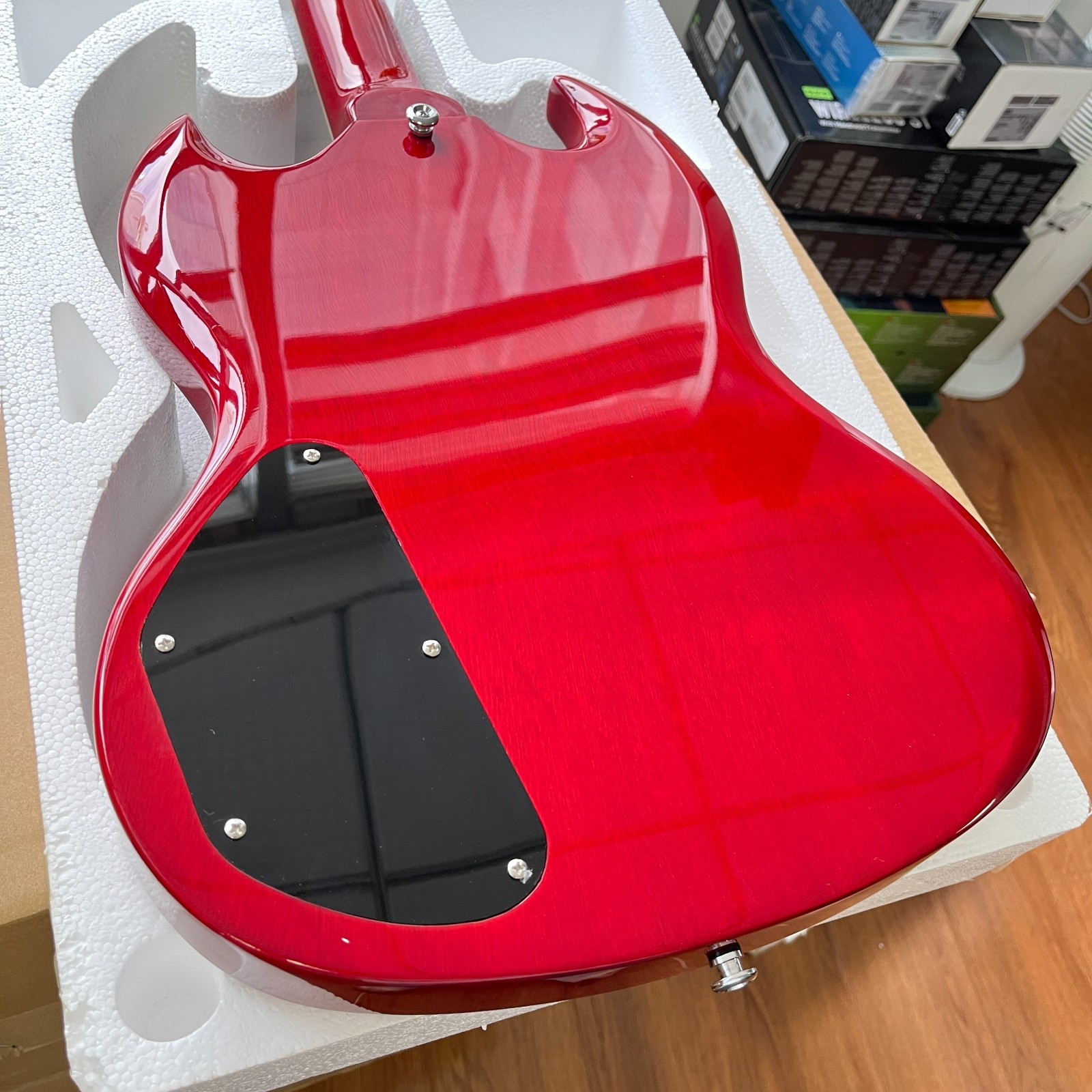 Custom Red Electric Guitar Rosewood Fingerboard Mahogany Body