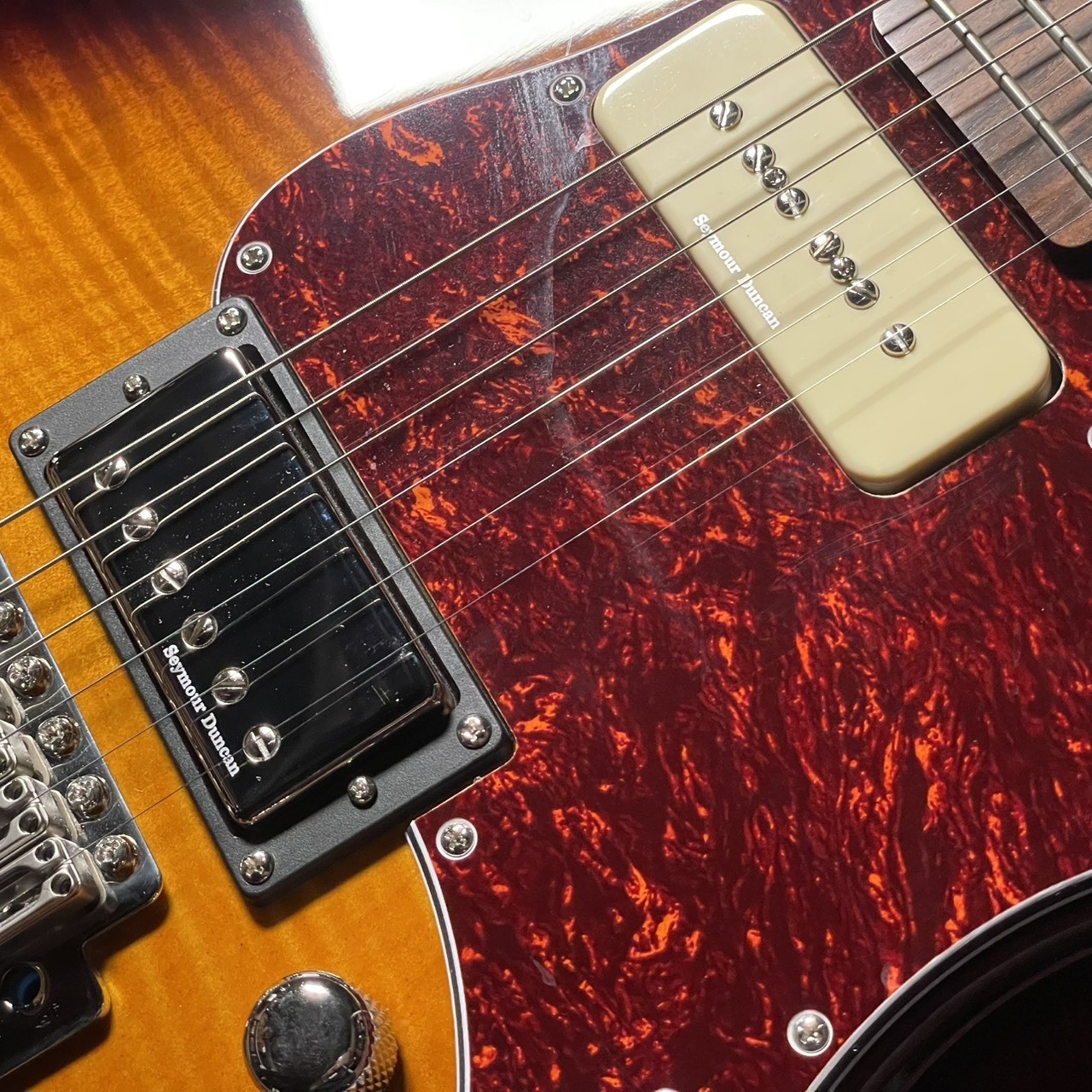 Used PAC611VFM Guitar 3.75kg with Soft Case, minor wear, wiring OK