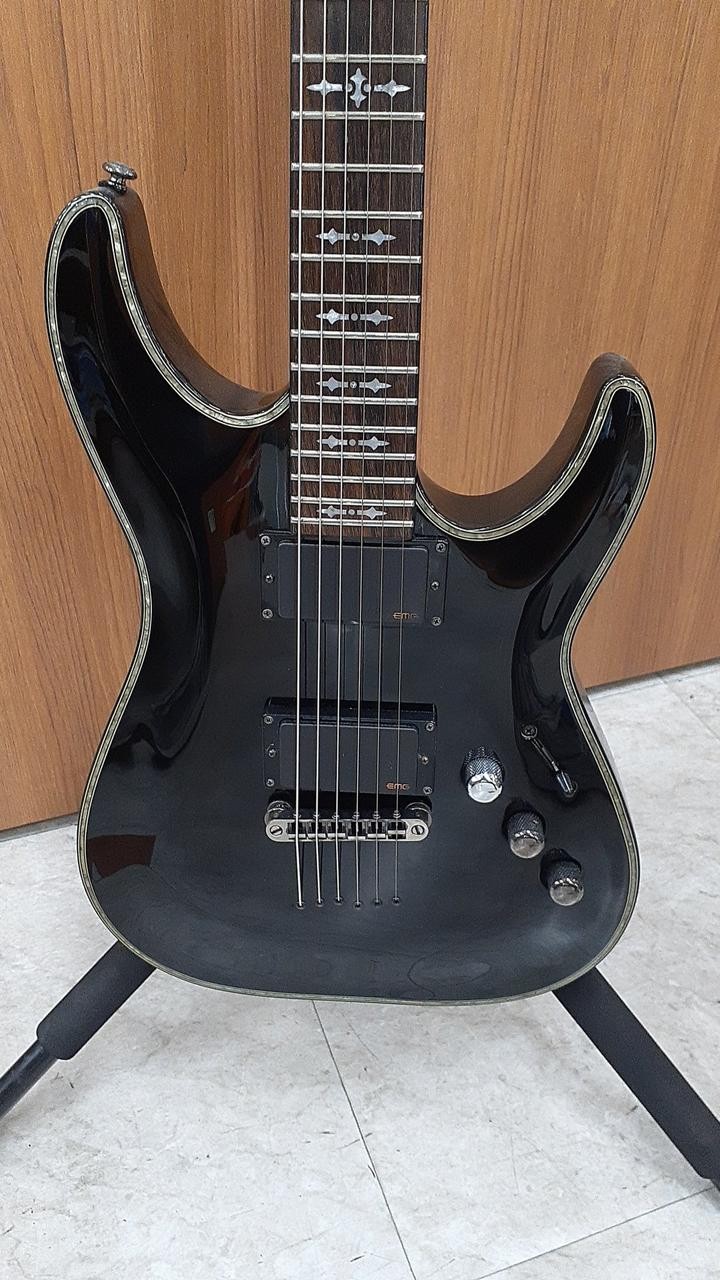 SCHECTER DIAMOND SERIES HELLRAISER Electric Guitar-01