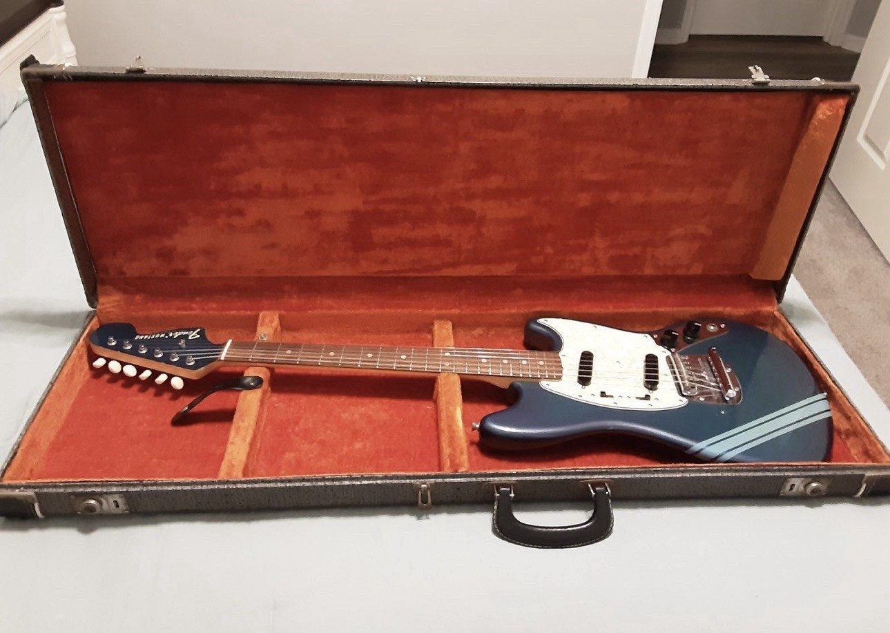 Fender Mustang Competition 1969 Burgundy (Blue)