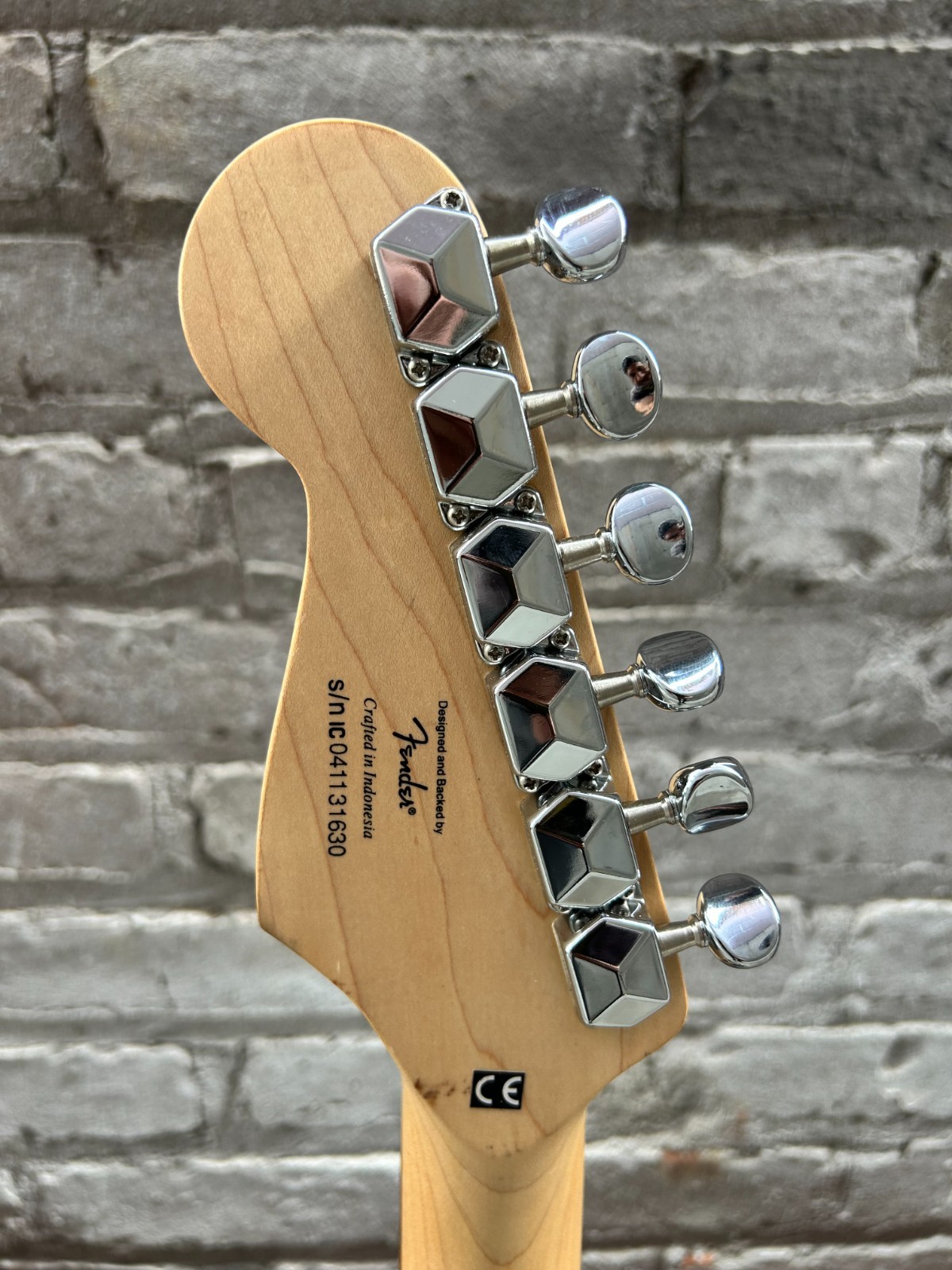 Squier by Fender Stratocaster Bullet (Cort factory)