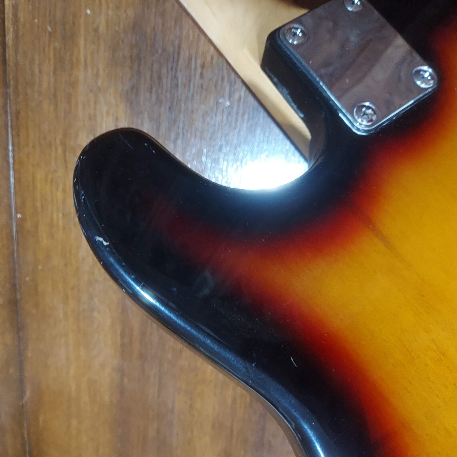 Memphis Electric Guitar Solid Body Brown Tan White Musical Instrument Basses
