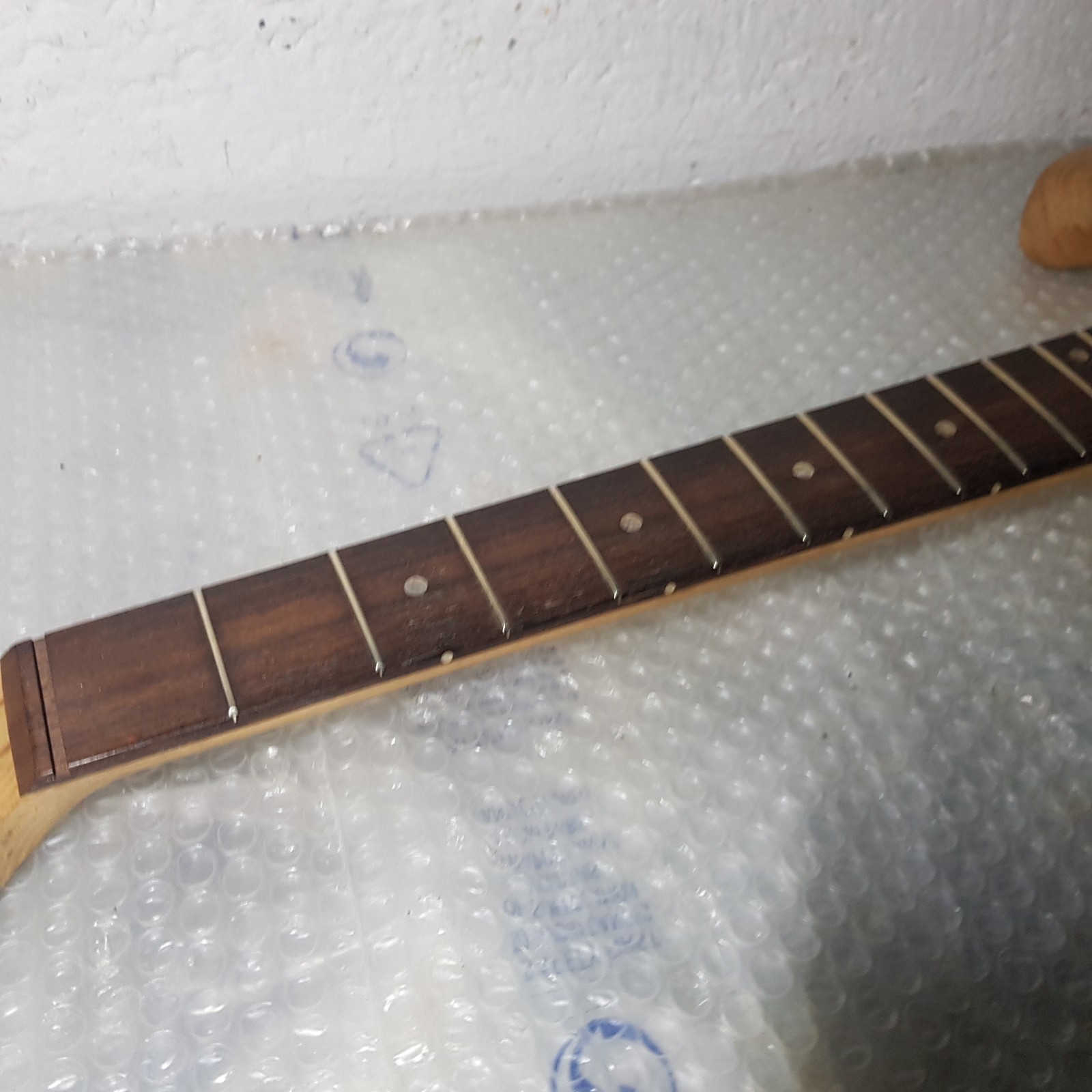 80’s NECK THROUGH SWAMP ASH BODY STR*T – made in GERMANY