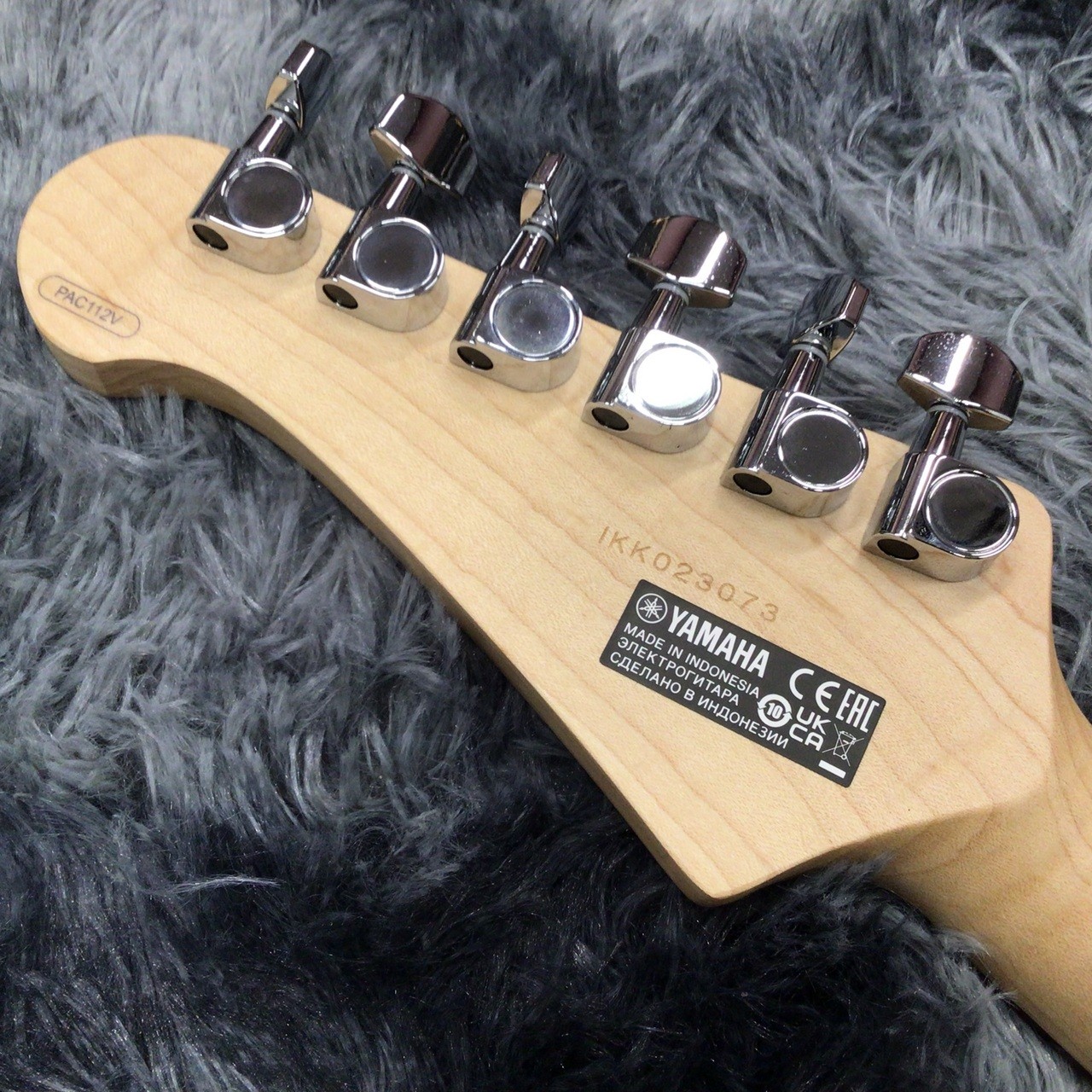 YAMAHA PACIFICA112V SOB Sonic Blue