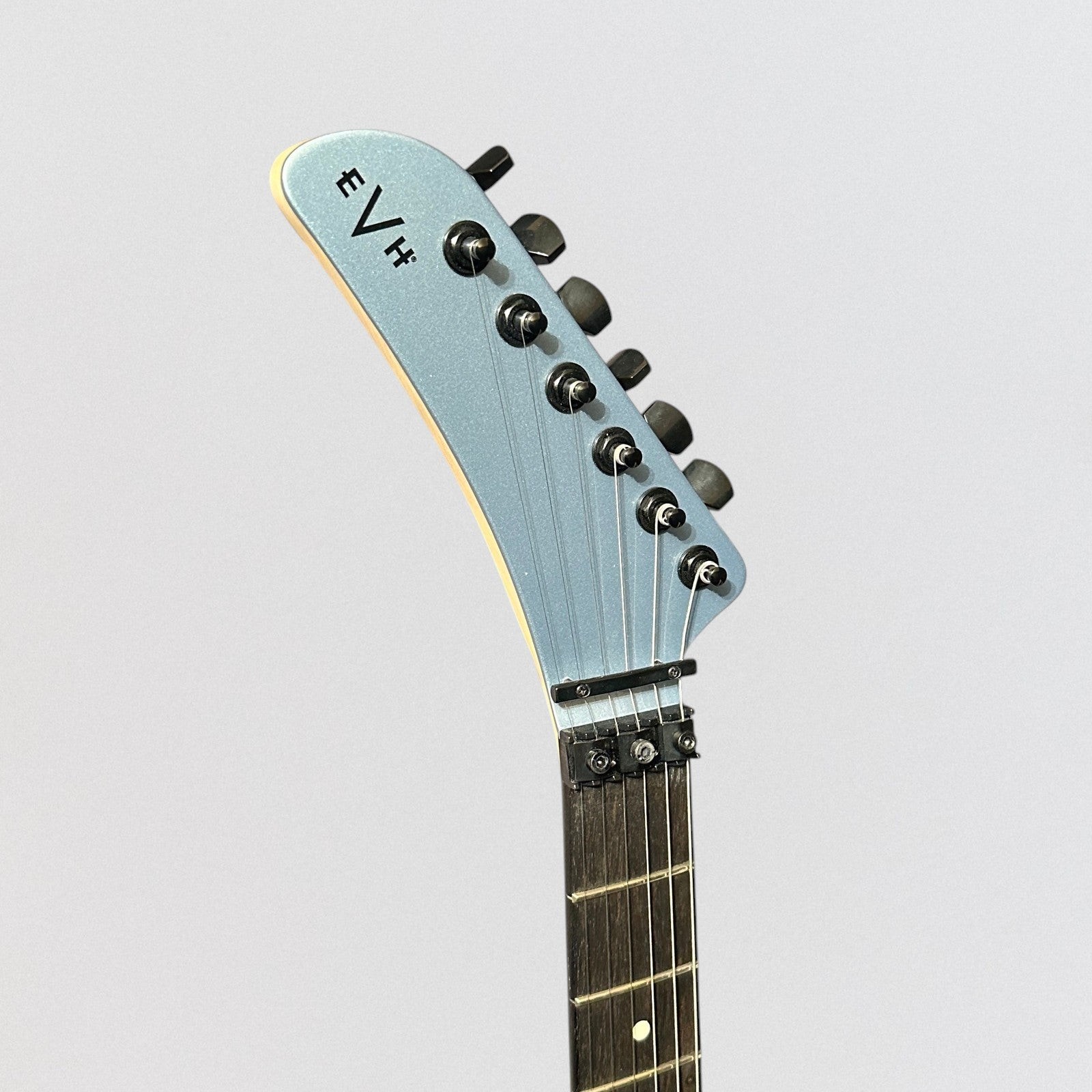 EVH Left-Handed 5150 Standard Electric Guitar – Ice Blue Metallic