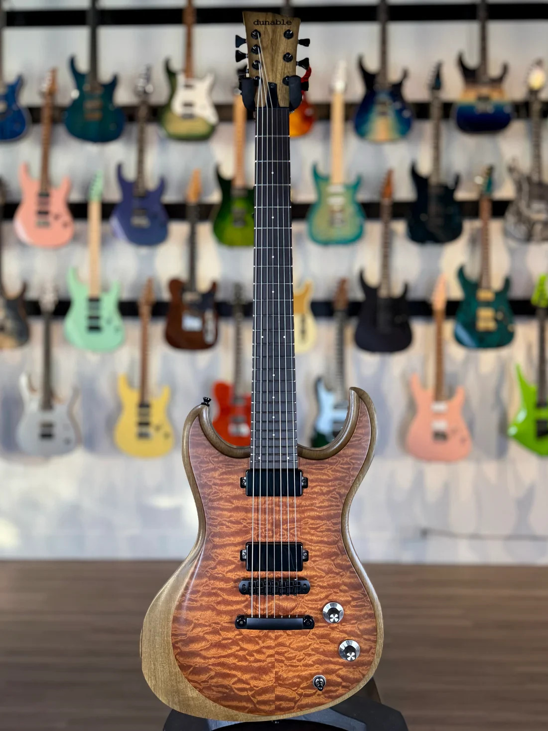 Dunable Gnarwhal 7 USA Custom Shop – Quilt Sapele Natural Burst