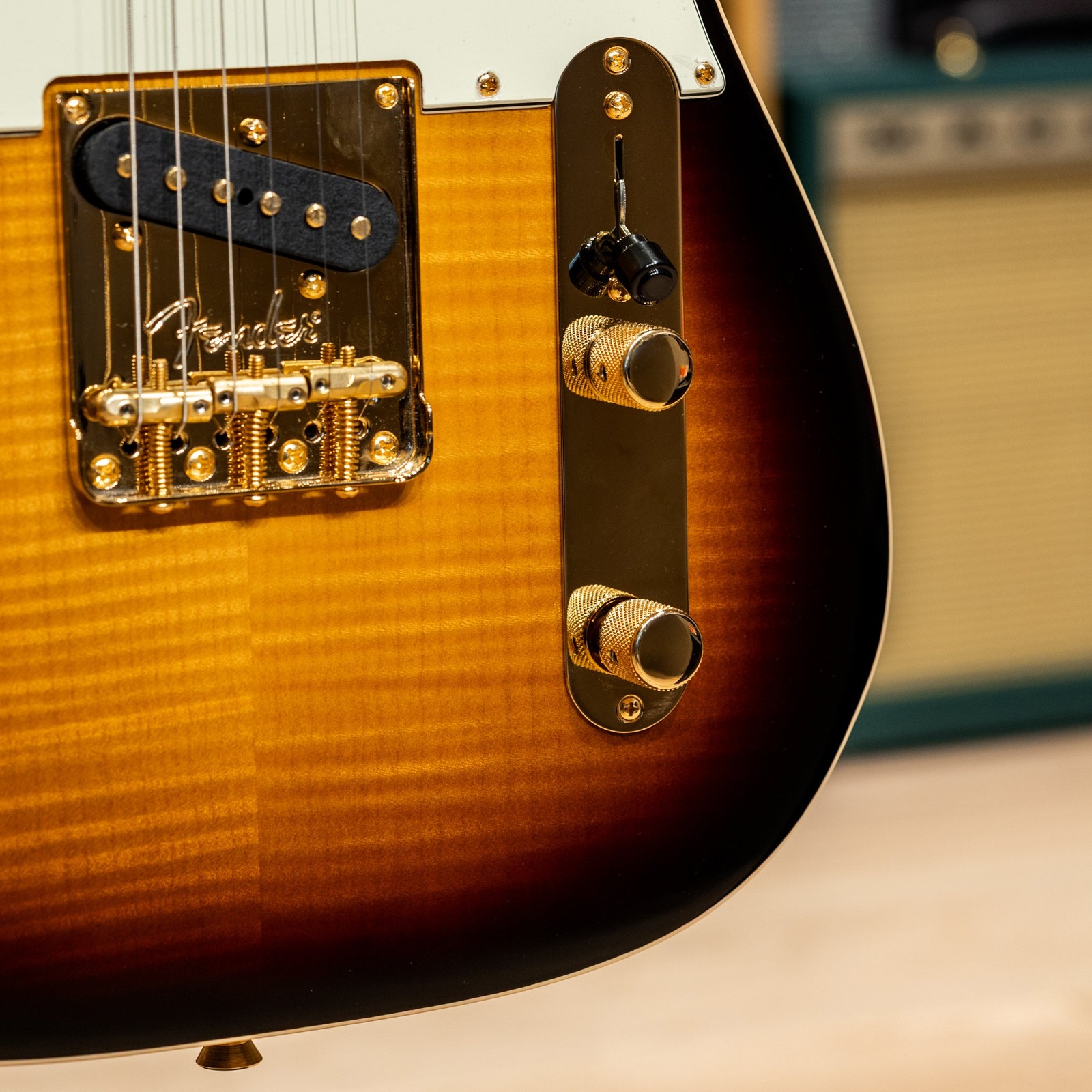 Fender 75th Anniversary American Professional Custom Telecaster 2-Color Sunburst