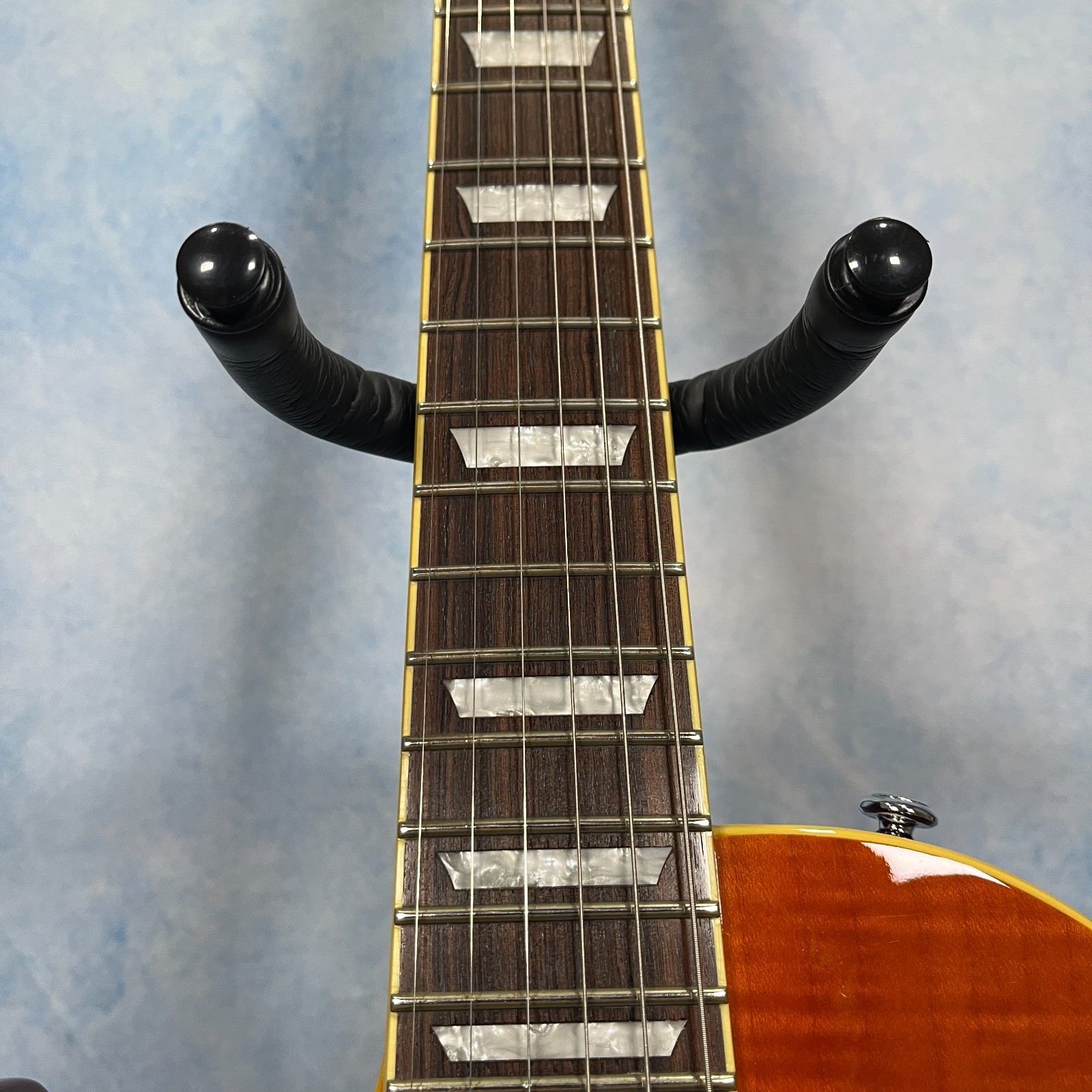 Grass Roots by ESP G-LP-50S/LH Lefty Flame Top Honeyburst Les Paul