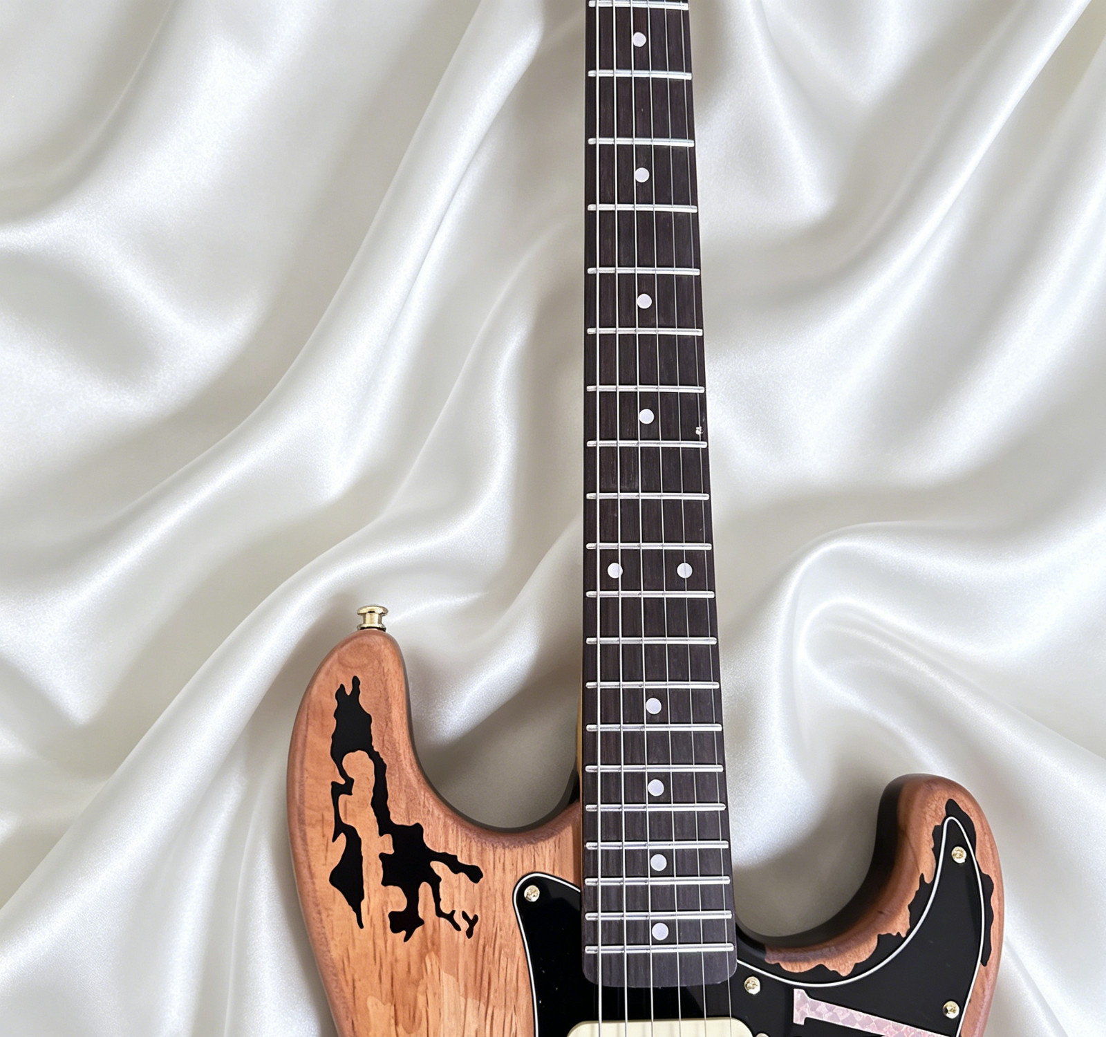 Relic SRV Electric Guitar Stevie Ray Vaughan Tribute ST Electric Guitar