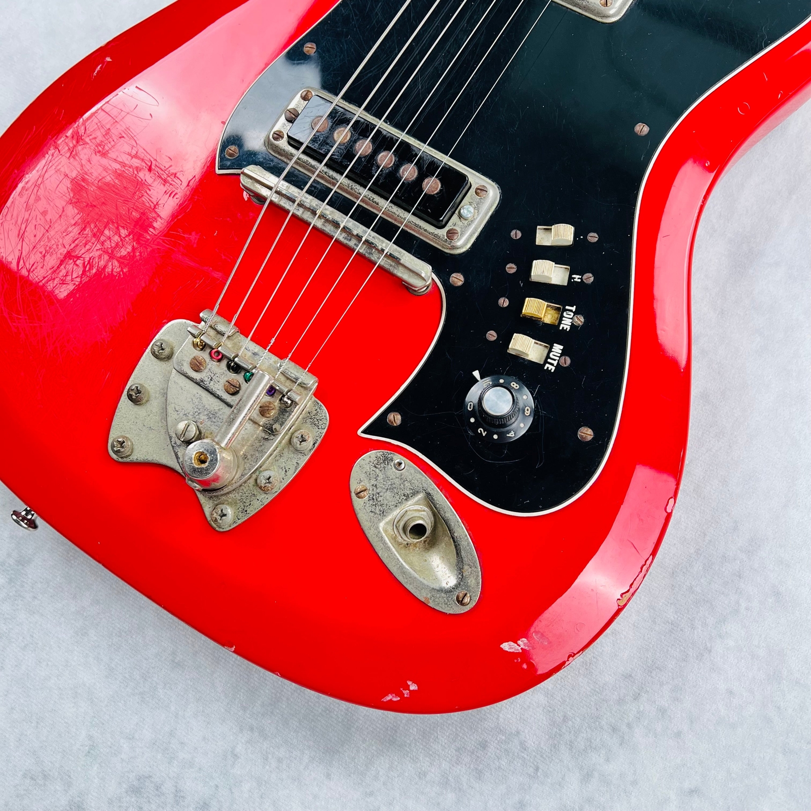 Hagstrom II F-200 1966 – Red