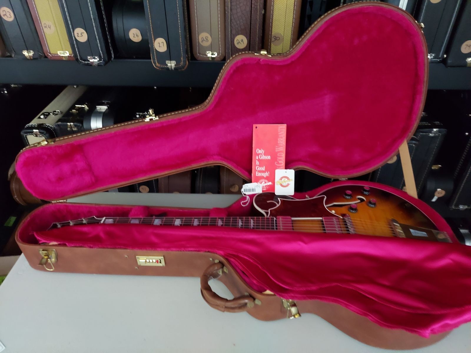1998 Gibson Custom Shop Tal Farlow 100% Original Amazing Player! (A-26)