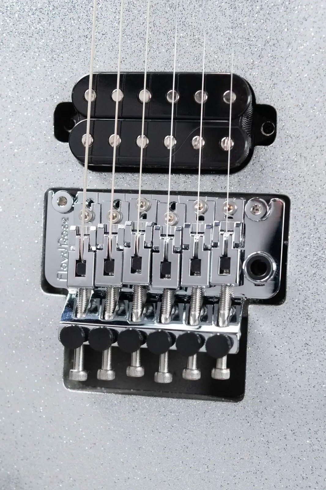 Legator YO6 Electric Guitar – Silver Sparkle with Gig Bag