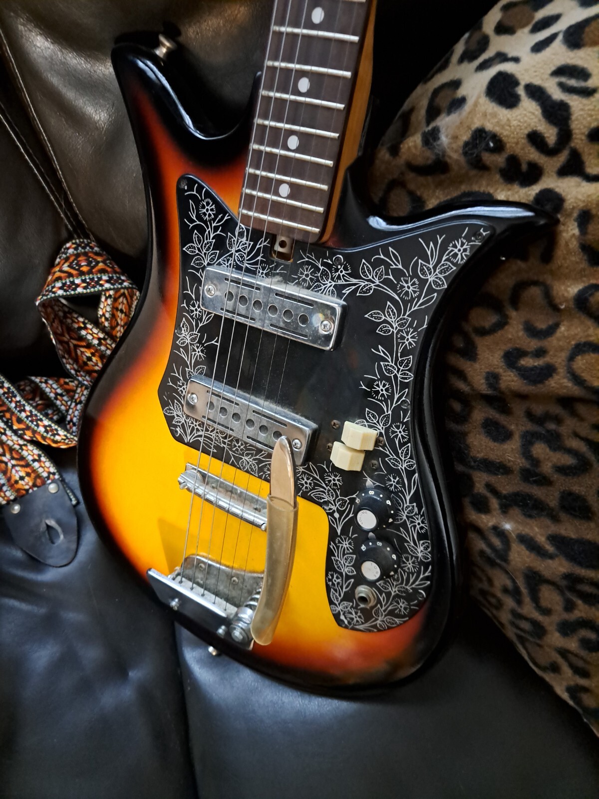 vintage TEISCO 2 PU TULIP ELECTRIC GUITAR WITH MATCHING AMP..ORIGINAL BOXES!!!!