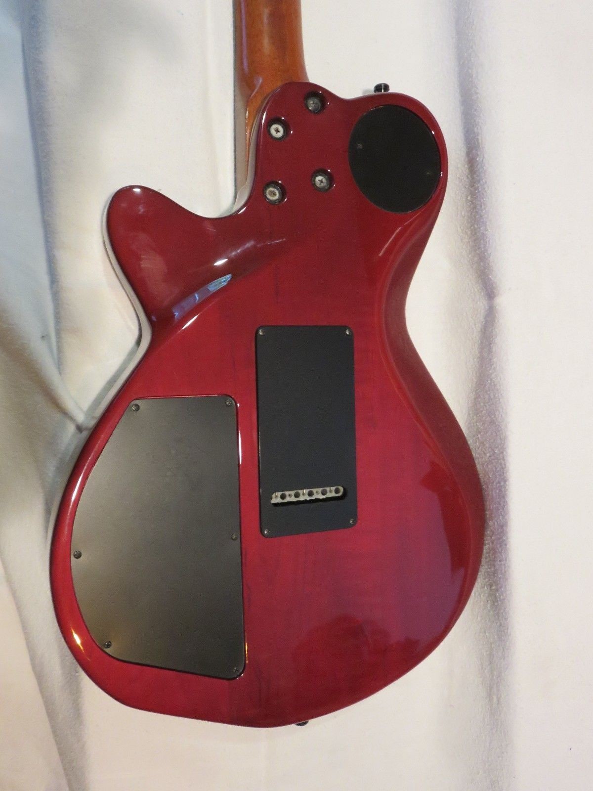 Godin LGXT Flamed Maple Top HH with Tremolo