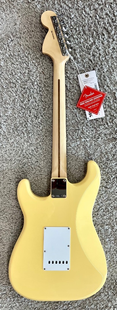 Fender Yngwie Malmsteen Stratocaster White Electric Guitar, Scalloped board