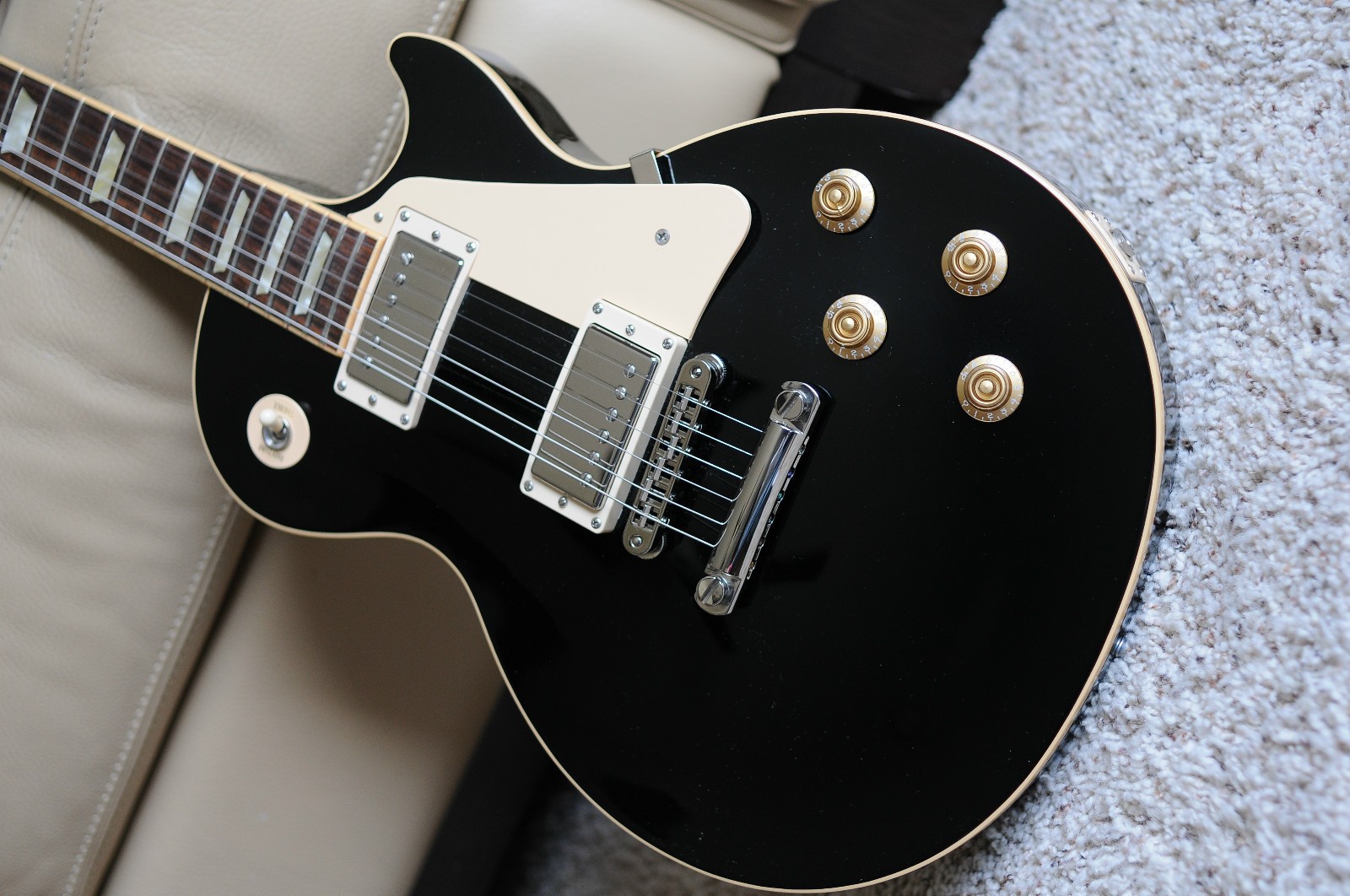 2006 Gibson Les Paul Standard Black w/case – Closet Classic!