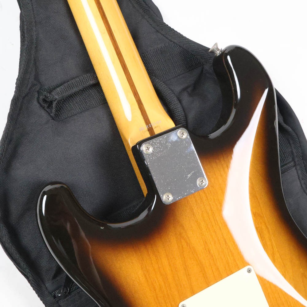 Fender Japan ST57-66US T (Tabacco Sunburst) Used 2006 Basswood body w/Soft case