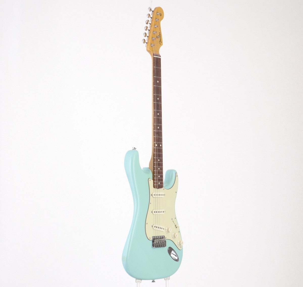 Fender American Vintage 62 Stratocaster Thin Lacquer Daphne Blue Used Electric