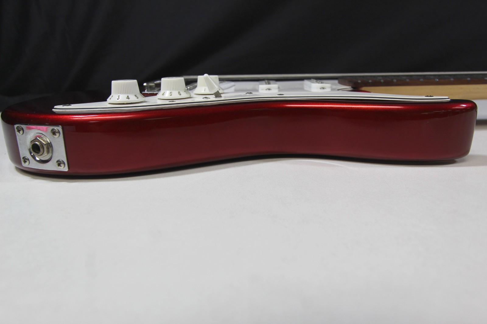 AXL Blood Red SRO Headliner AS-750 Right Hand Electric Guitar (07LE26EB)