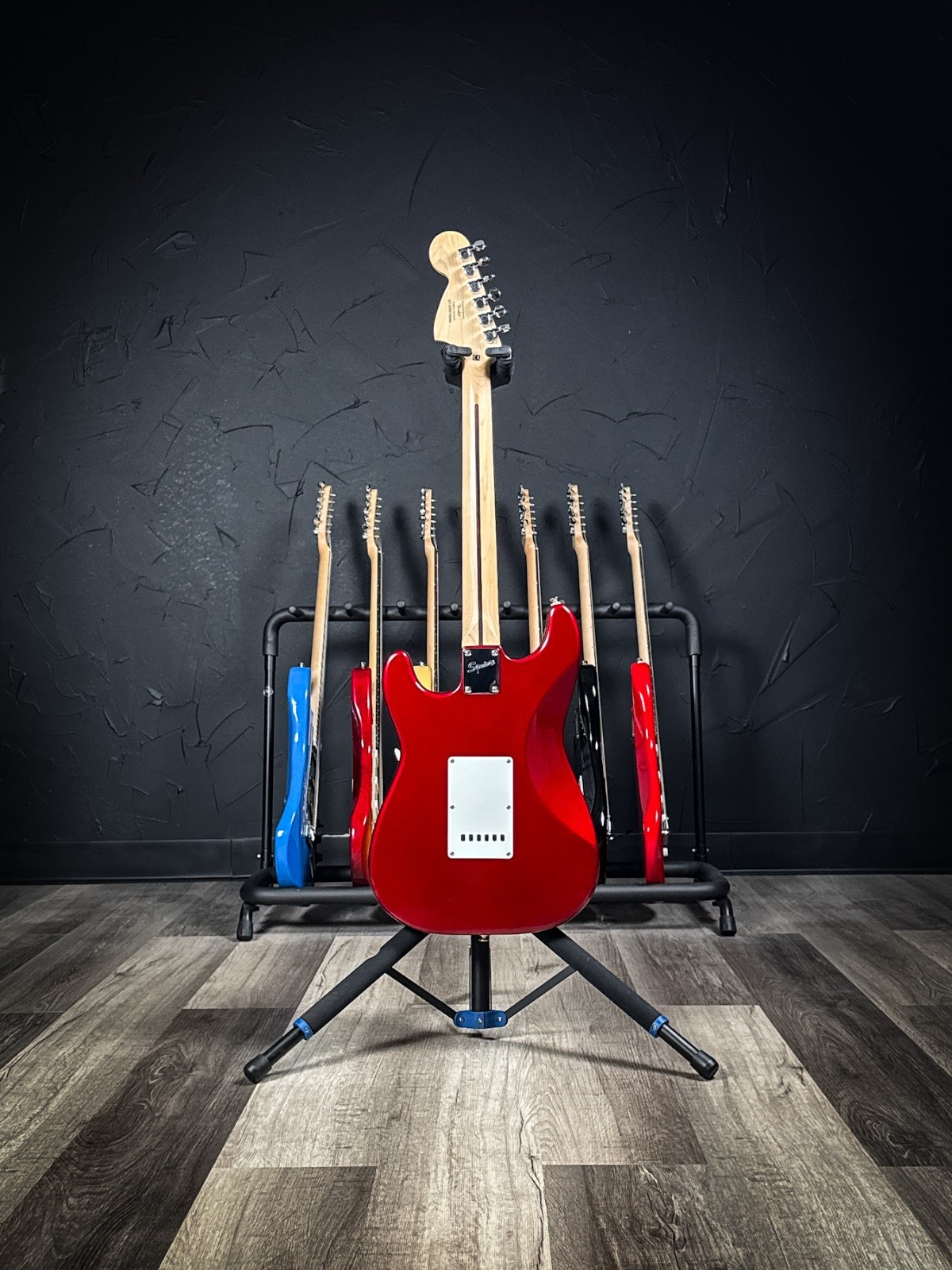 Squier Affinity Stratocaster SSS – Candy Apple Red
