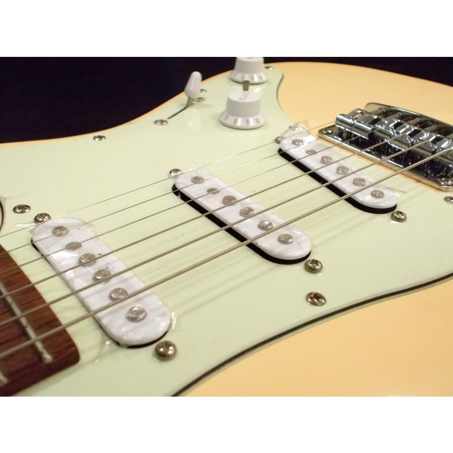 Ibanez AZ Essentials AZES31-IV (Ivory)
