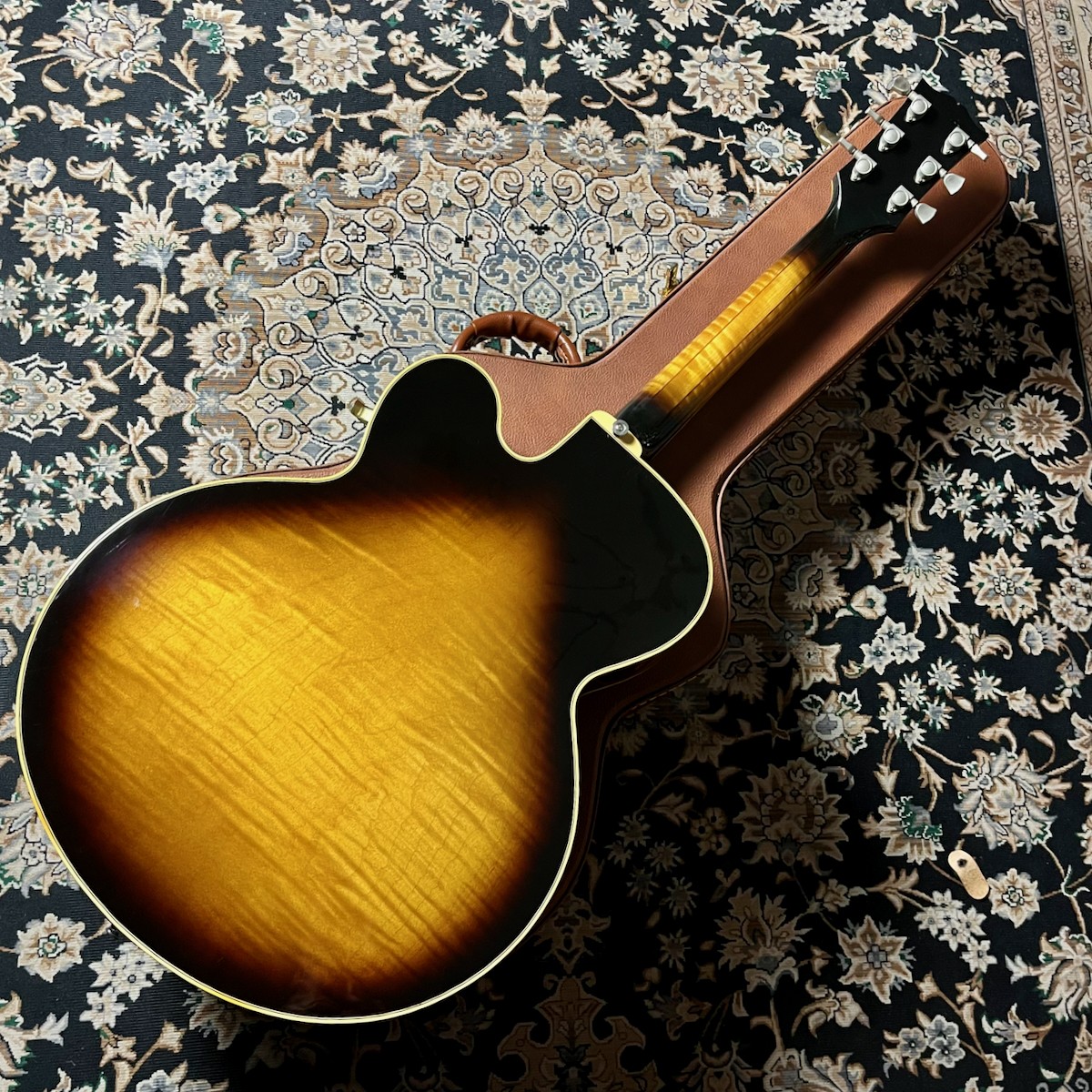 Gibson Tal Farlow Model Sunburst 1995 Safe delivery from Japan