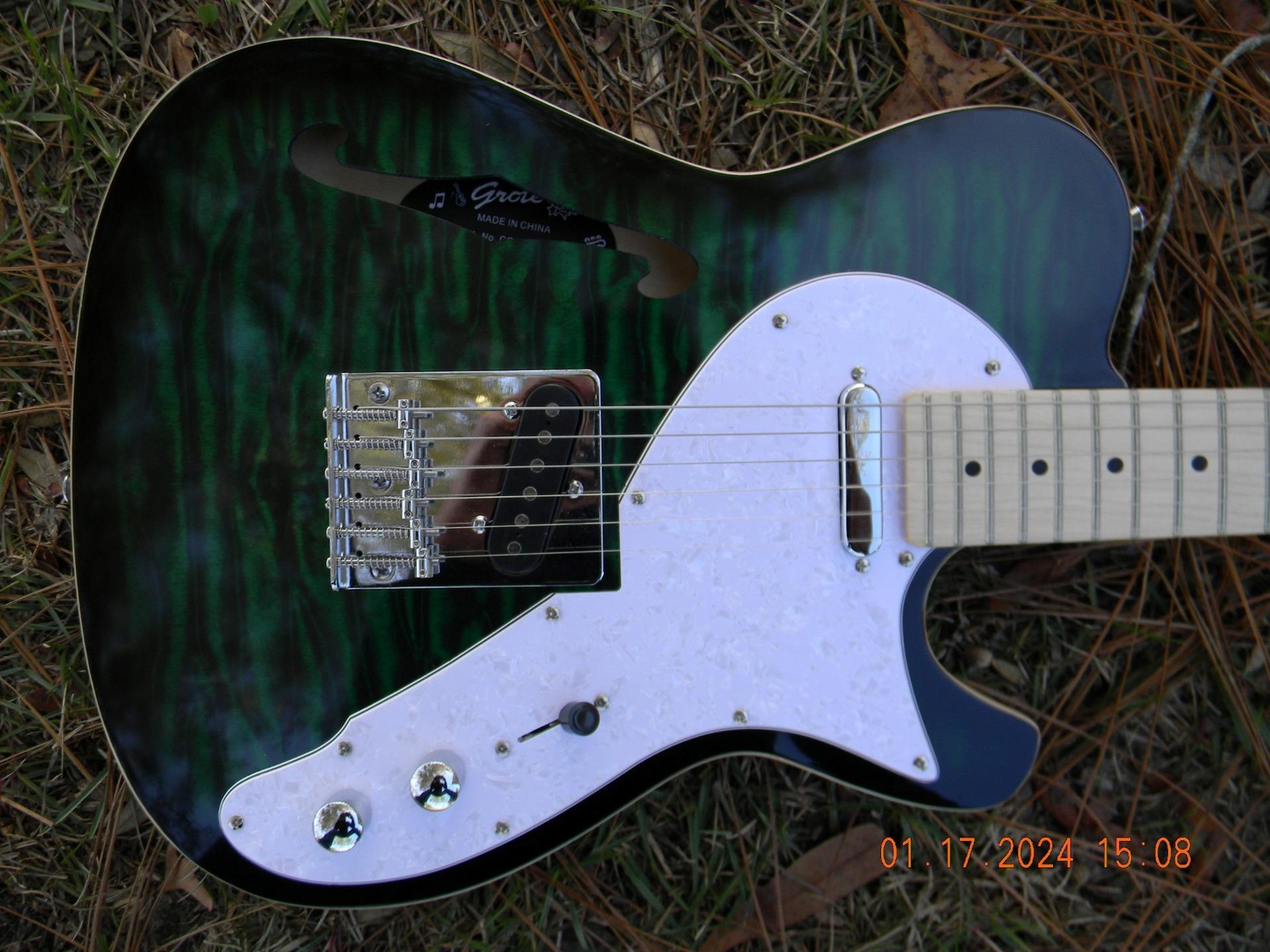 Grote GT-150 Super Series Semi Hollow F Hole Flame Top Electric Guitar, Nice
