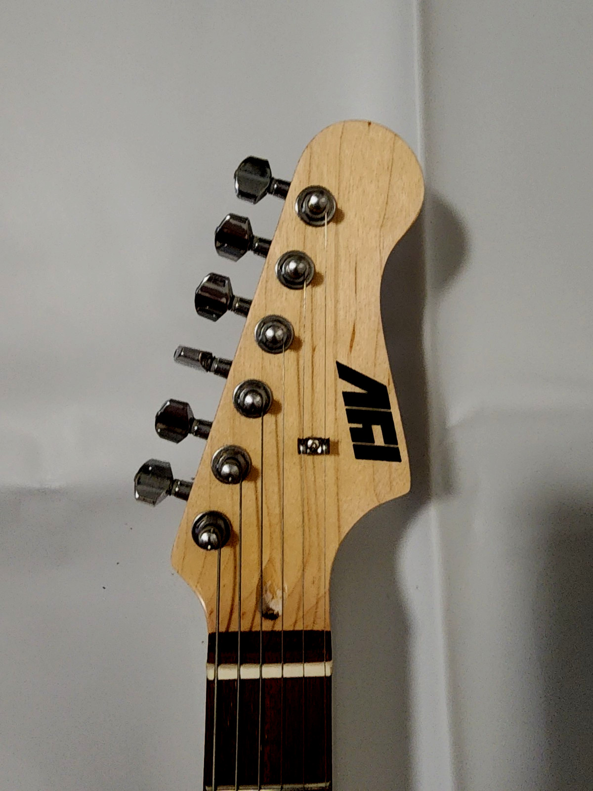 IYV ITF-300 NA Semi-Hollow Electric Guitar + Gigbag Excellent
