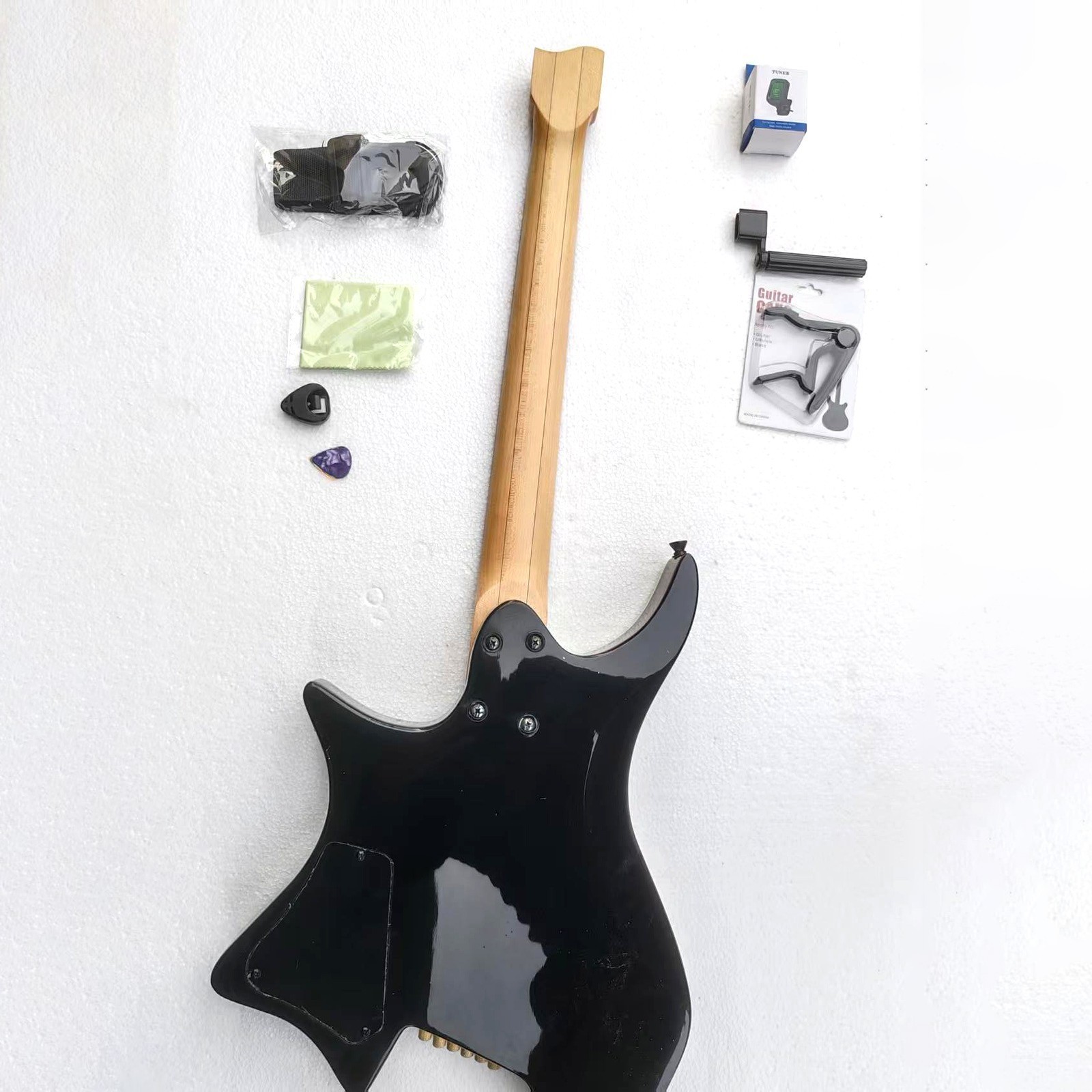 Headless Green Electric Guitar Single Bridge Rosewood Fretboard Cat Headstock