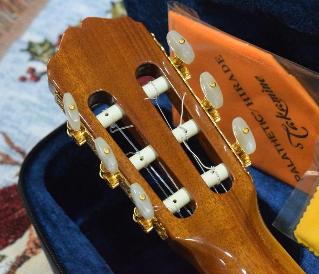 Takamine No.8 Classical Guitar 1998 Natural Nylon String Japan Model