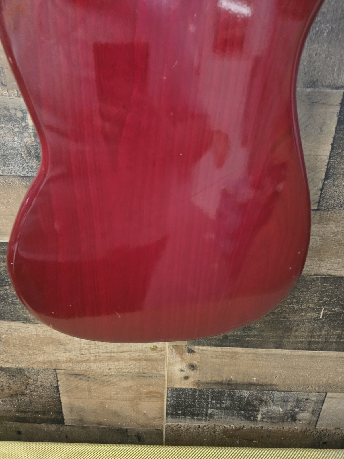 1978 Fender musicmaster Guitar. W/ Hsc