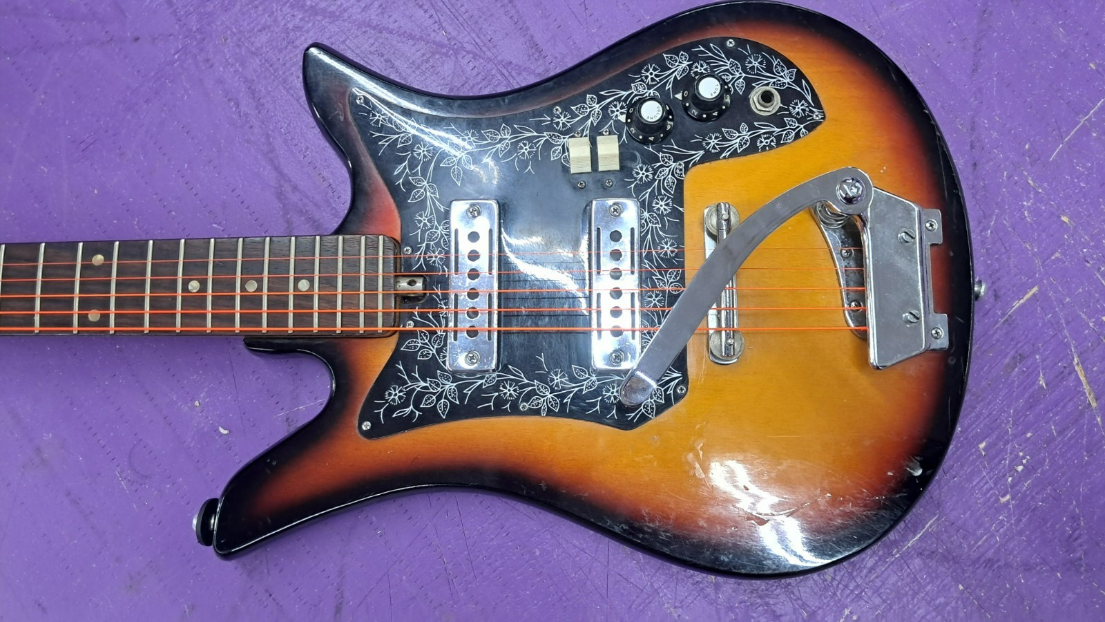 Teisco Tulip Sunburst 6-String Right-Handed Electric Guitar