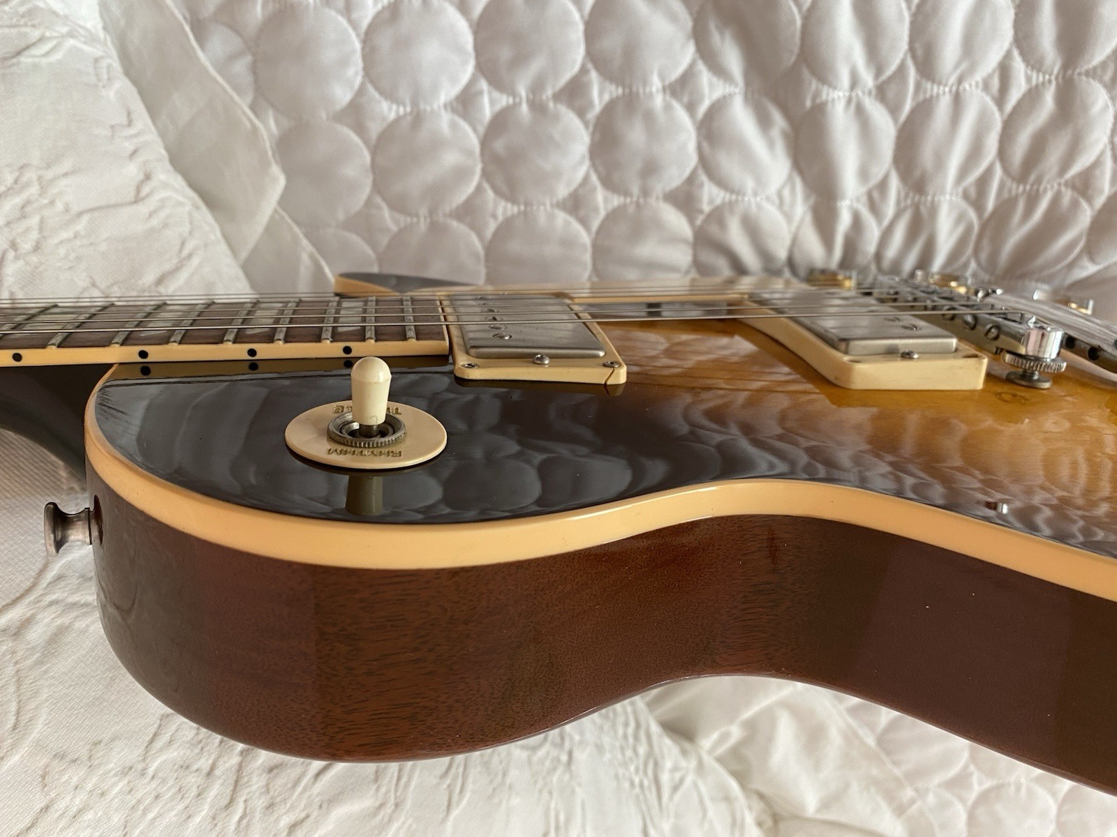1986 Gibson Les Paul Standard Tobacco Sun Burst