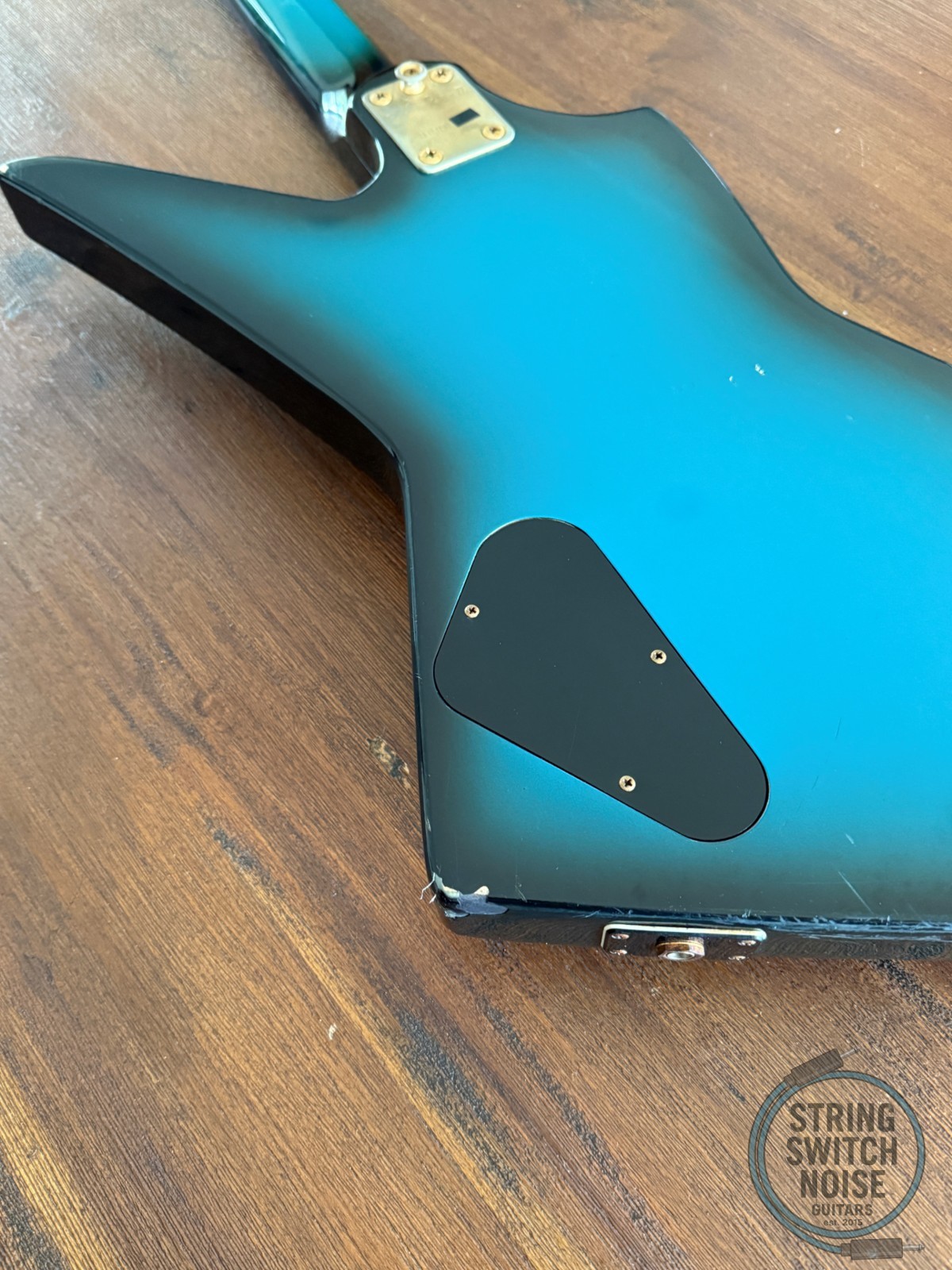 Aria Pro II, Explorer Bass, ZZB Deluxe, MIJ 1983, Blue Black Burst