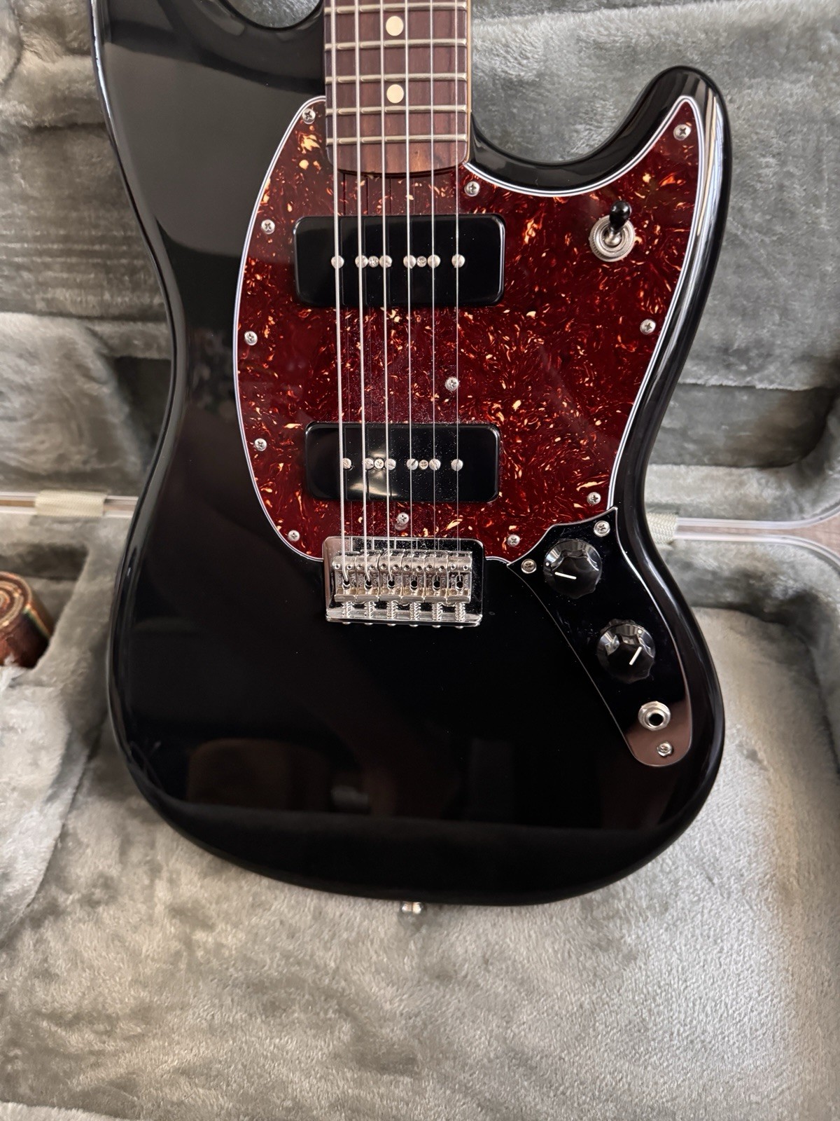 Fender Player II Mustang, Black, with Seymour Duncan P90s