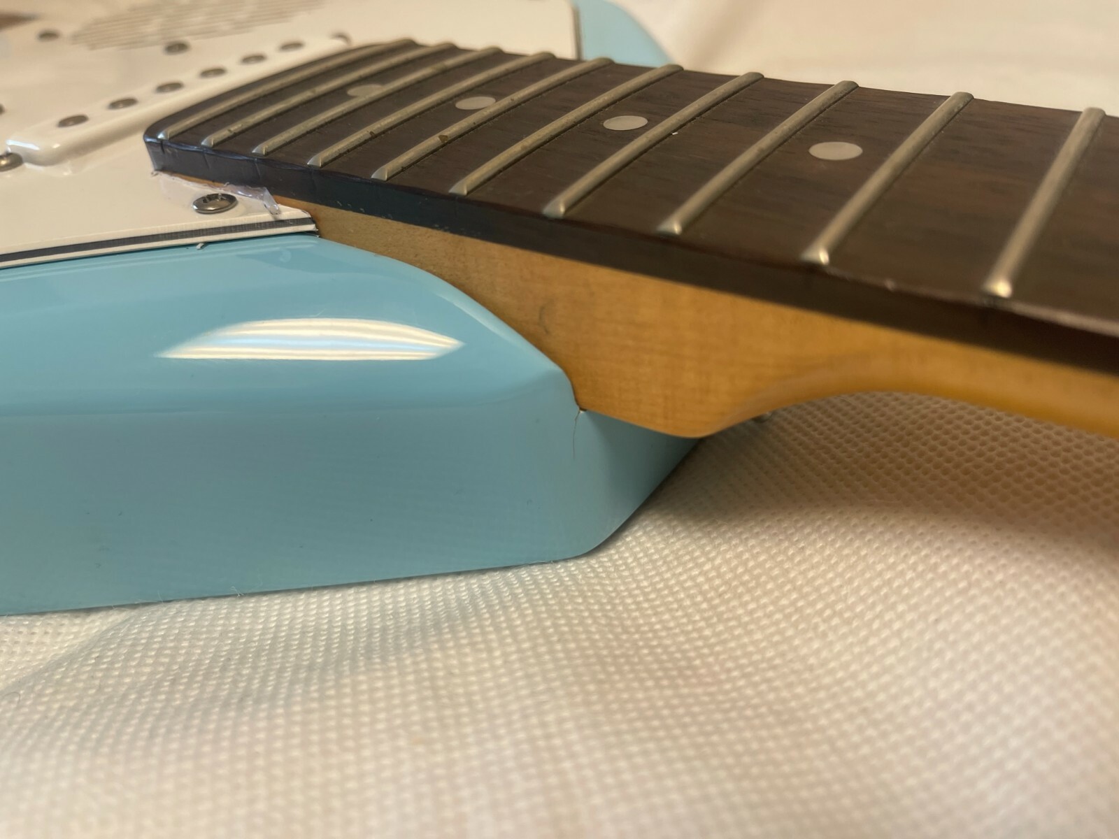 VOX APACHE-2 Phantom Guitar Sonic Blue Built-in Speaker Battery Drive