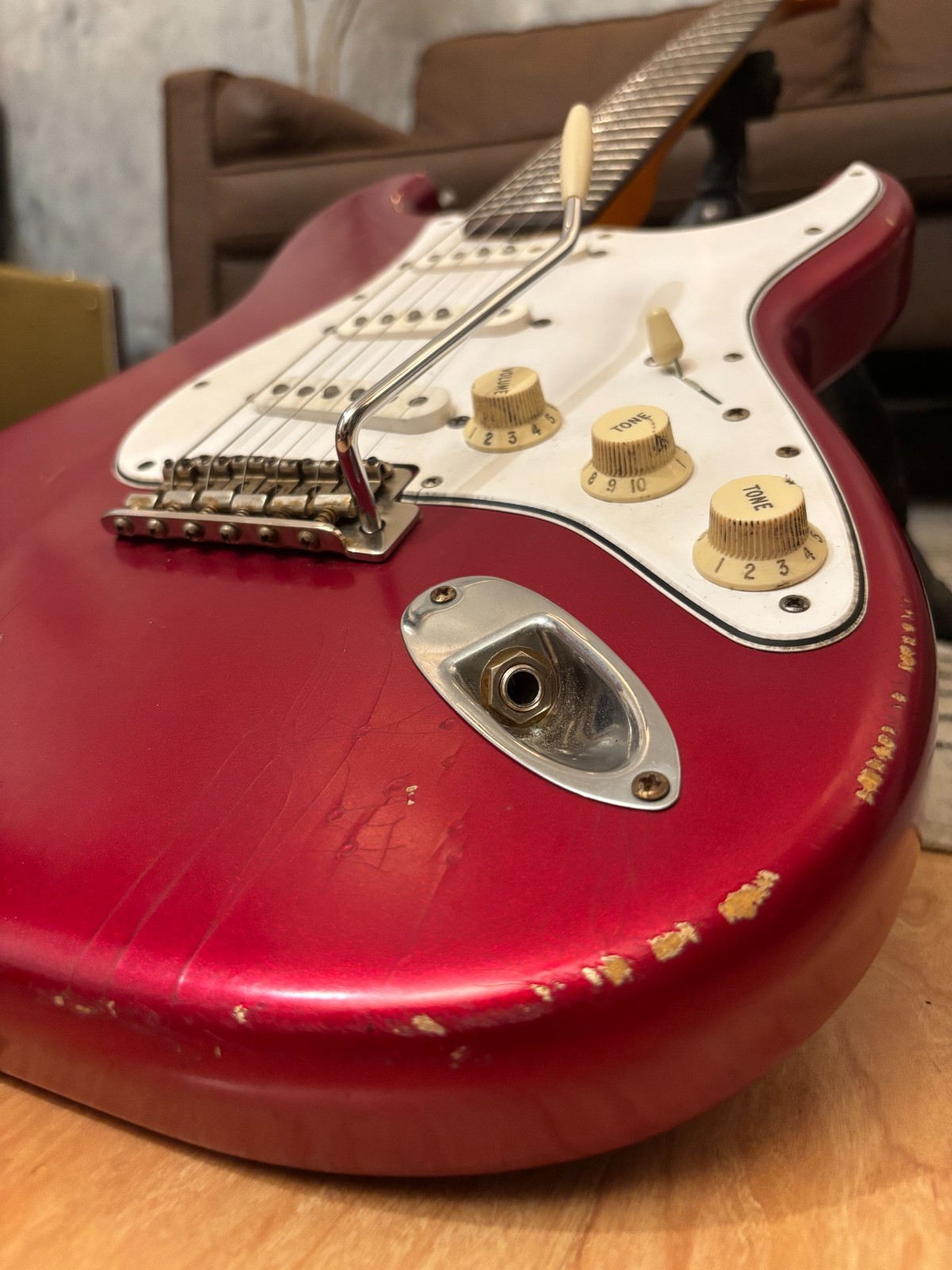 Fender Stratocaster 1963 Glas Custom Candy Apple Red Relic 7.6lbs w/ Tweed Case