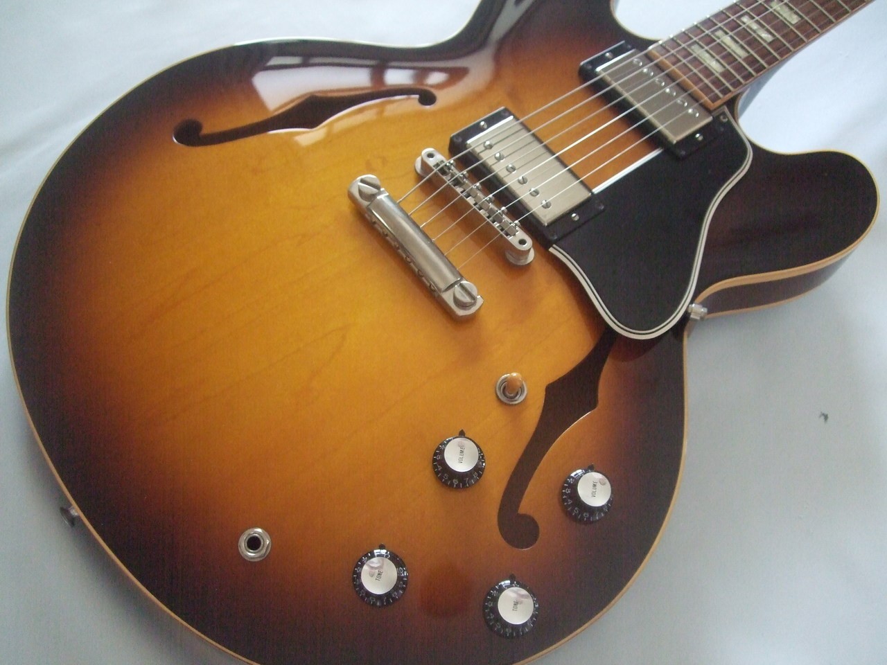 Gibson Custom ’63 ES-335 Historic Collection, Laminate Maple, Used
