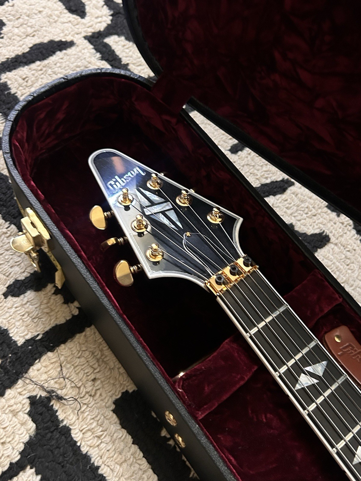 Gibson Custom Shop V