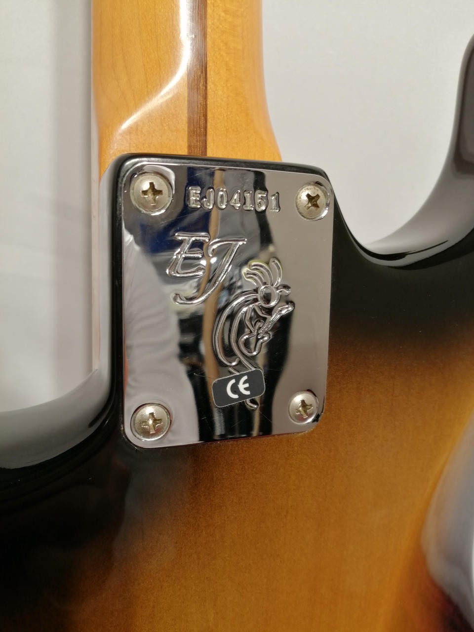 FENDER ERIC JOHNSON ST Used Electric Gutiar