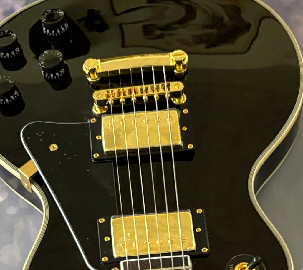 2003 Custom Black Beauty Electric guitar Solid Mahogany Body 22 Frets Hot sale