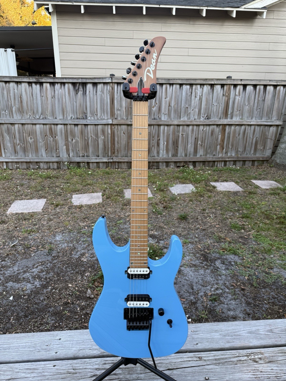 Dean MD24 Floyd Roasted Maple 2021 – Vintage Blue Dean Guitar W/Case Jumbo Frets